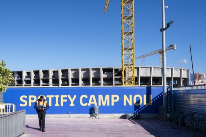 开云-西媒：拉波尔塔总打脸自己 巴萨或无法在联赛首轮回归诺坎普