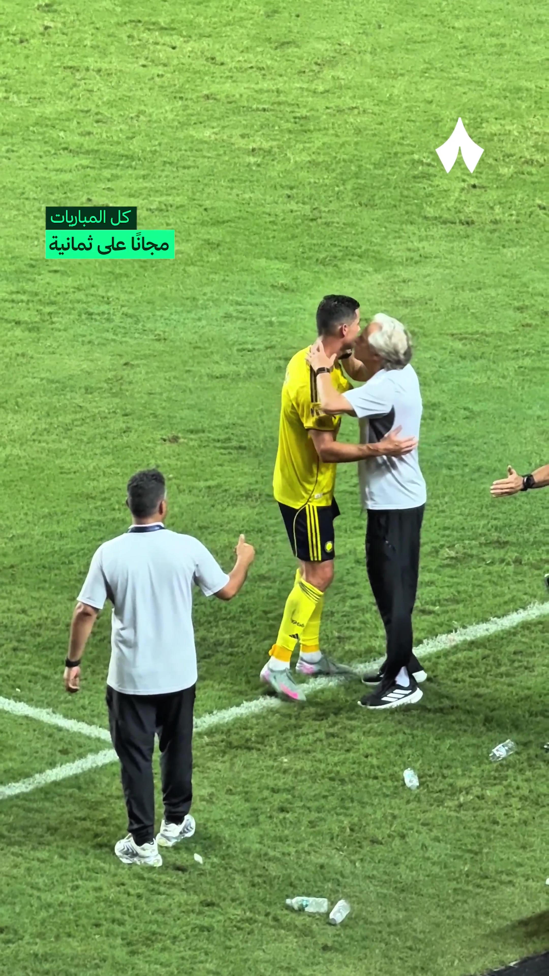 kaiyun-就为了执教你而来😂C罗被换下时主教练捧着C罗的脸亲了一口