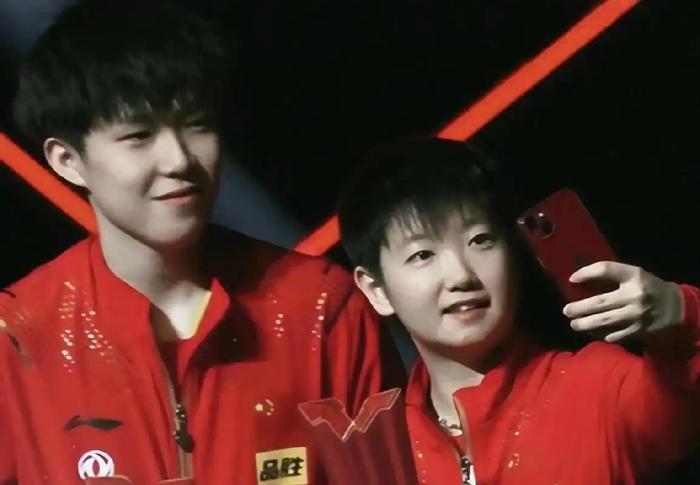 开云体育APP-官宣，王楚钦迎喜讯，喜悦发声，妈妈担心难题解决，王皓祝福