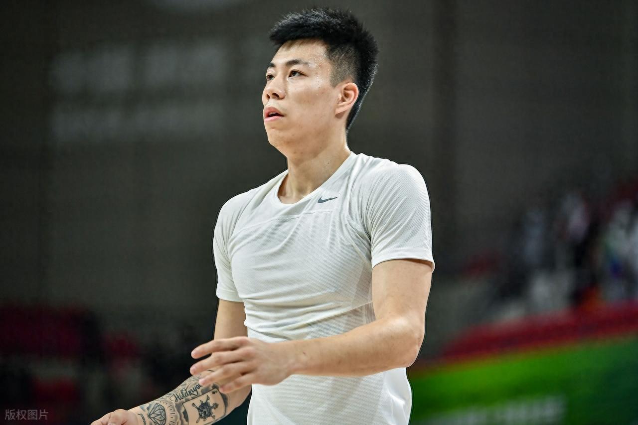 开云体育网址-并非不服赵继伟，官媒曝张镇麟离队内幕：杨鸣难辞其咎，球队缺钱