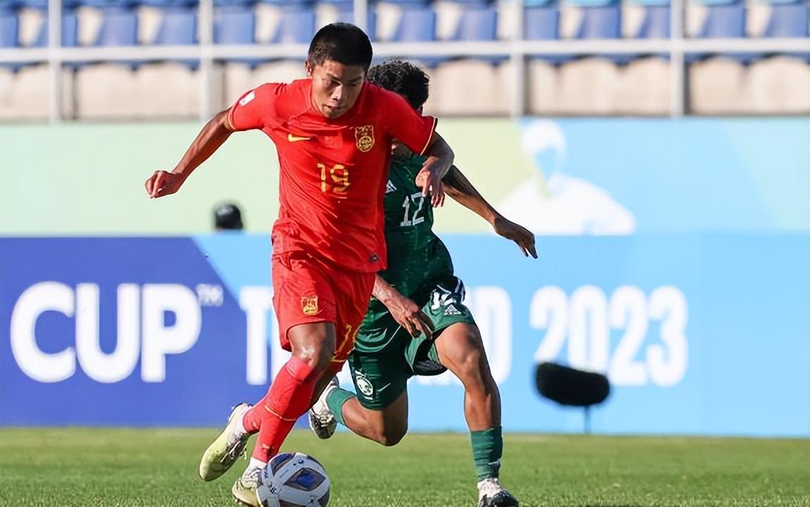 开云体育官网-亚泰官宣中场迎来新大鱼助阵，曾是上港重点培养对象，值得期待